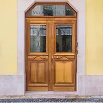Via Augusta 129 *