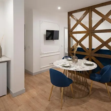 Via Augusta 129 Apartman *