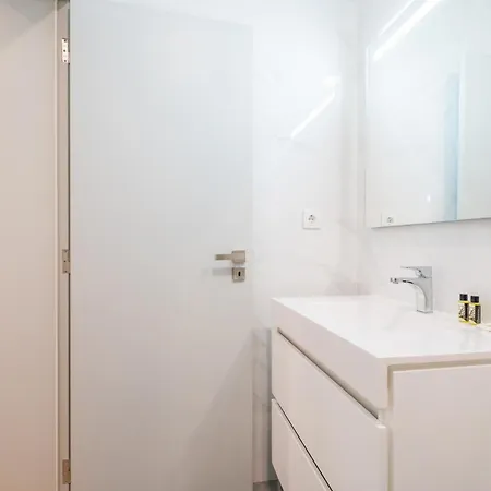 Via Augusta 129 * Lissabon