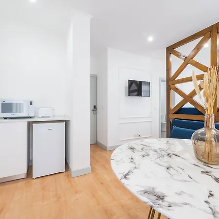 Via Augusta 129 Apartman *