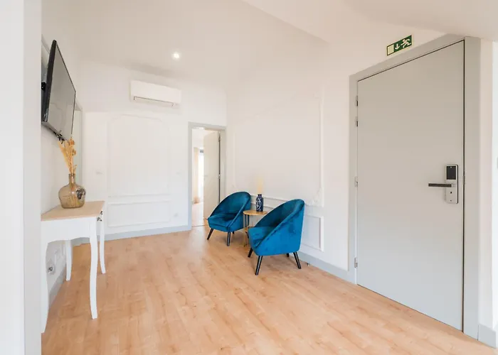 Via Augusta 129 * Lisboa